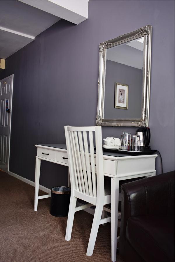 The Westwood Hotel Oxford Eksteriør bilde